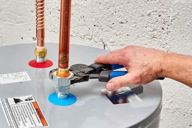 Easy Installation with Dual Handed Fittings